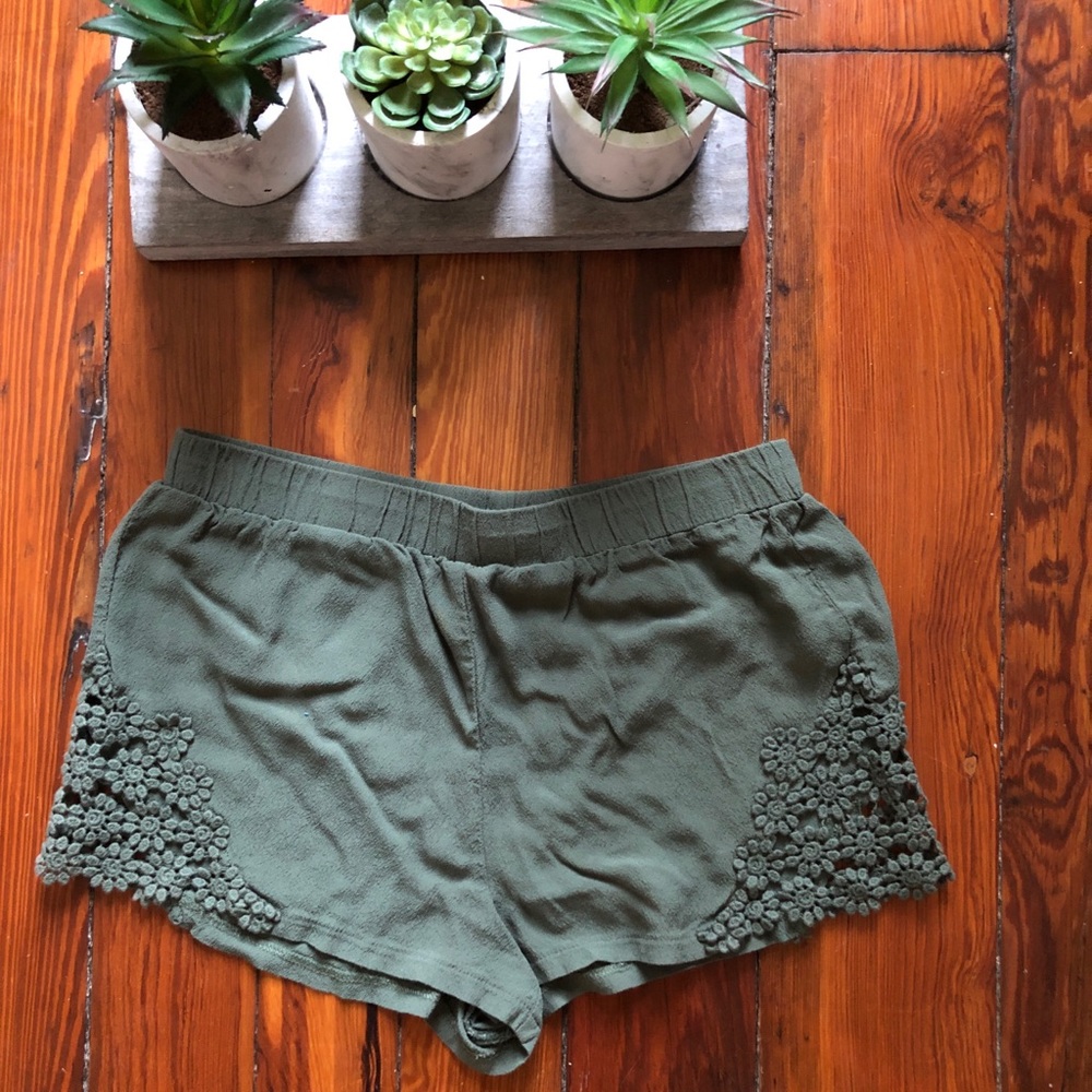 Floral comfy shorts